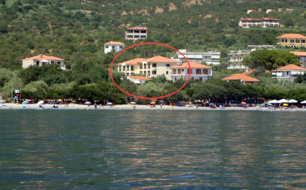 Hotel Patelis Poúlithra エクステリア 写真